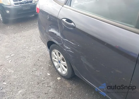 2013 Ford Fiesta Se из США, поврежденный, VIN 3FADP4BJ3DM142247